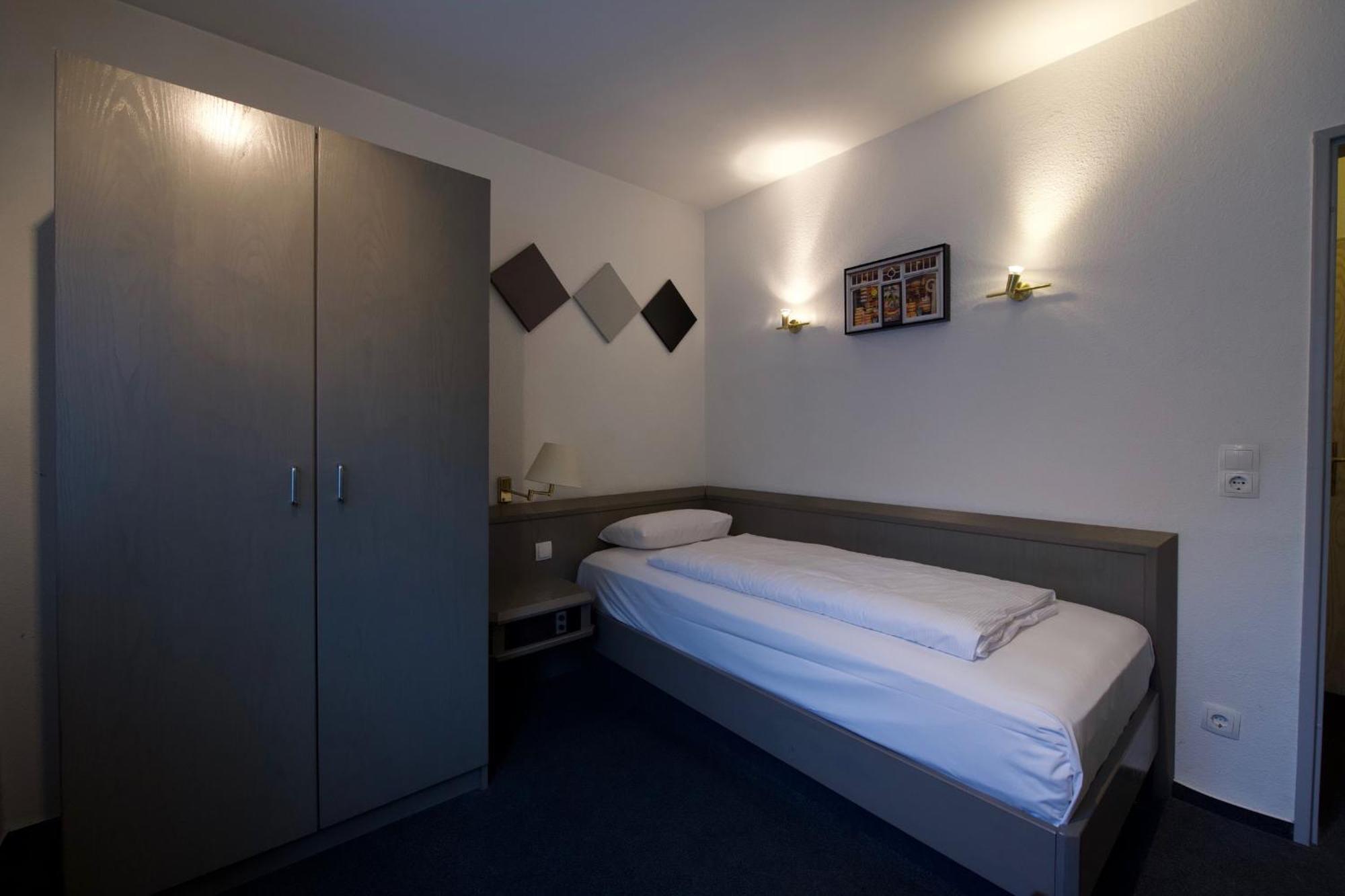 Hotel Merian Кёльн Экстерьер фото