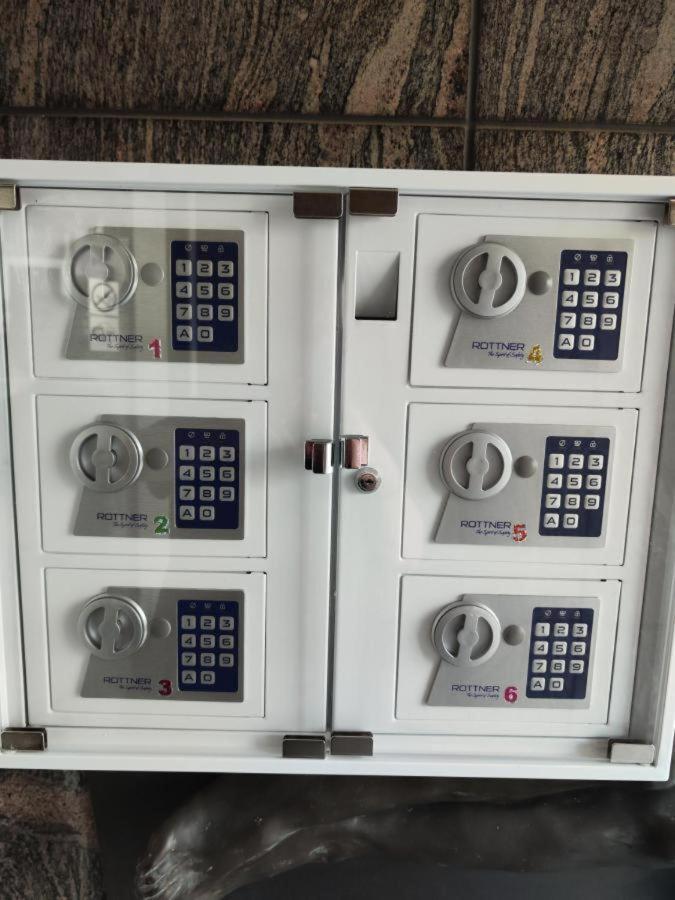 Hotel Merian Кёльн Экстерьер фото